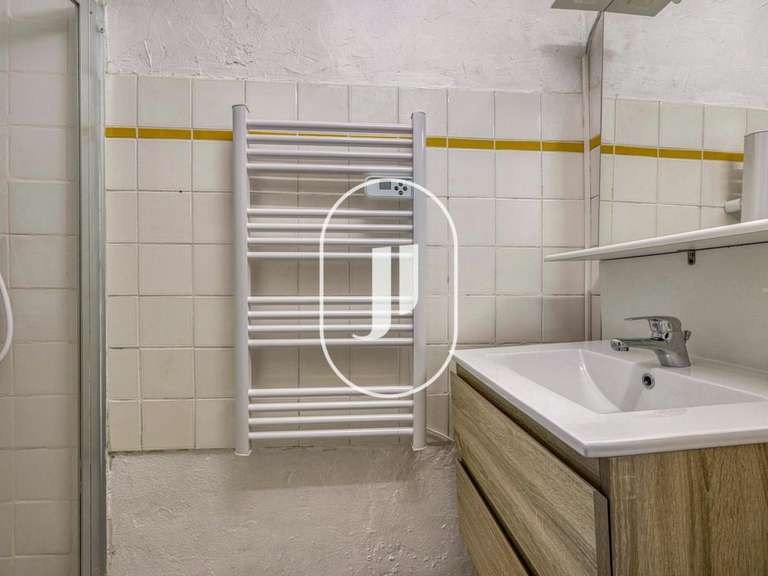 Maison Bollène - 4 chambres - 320m²