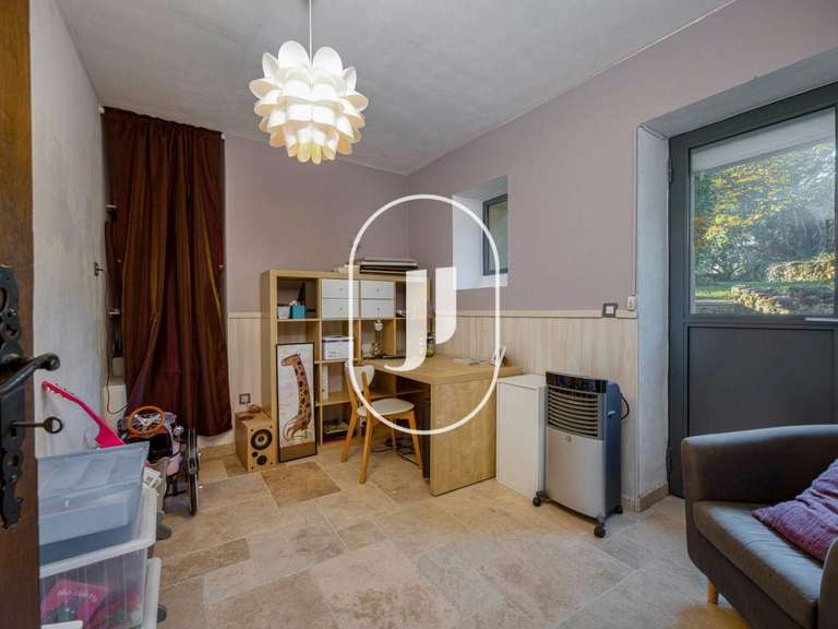 Maison Bollène - 4 chambres - 320m²