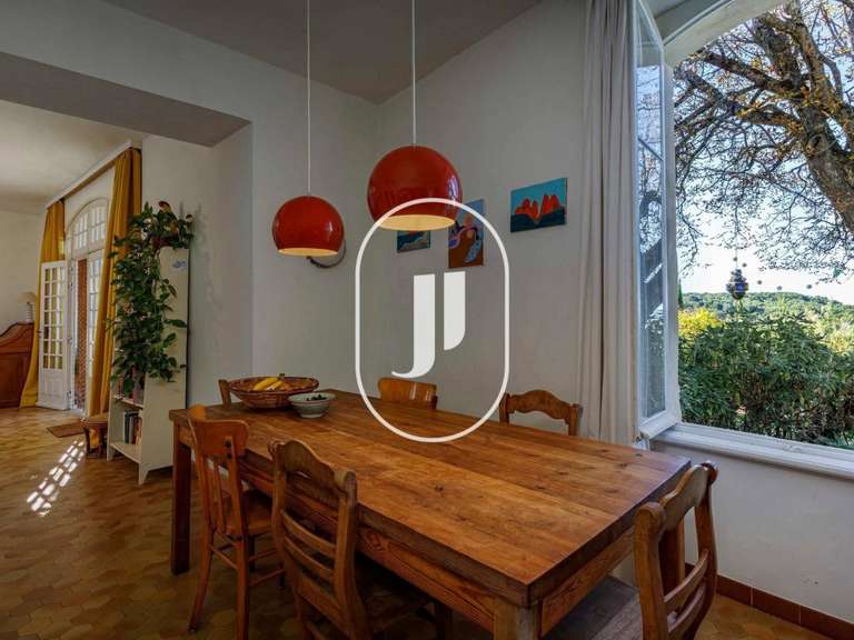 Maison Visan - 6 chambres - 275m²