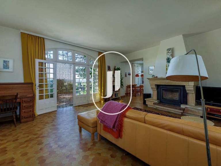 Maison Visan - 6 chambres - 275m²