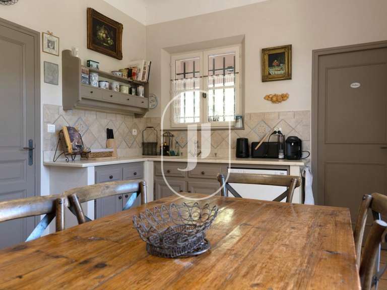 House Beaumont-du-Ventoux - 5 bedrooms - 203m²