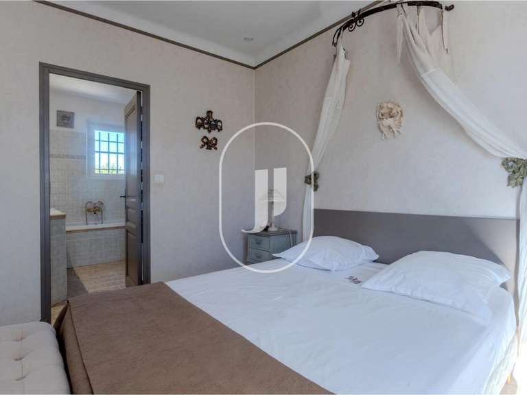 House Beaumont-du-Ventoux - 5 bedrooms - 203m²