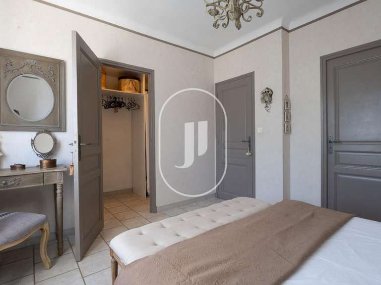House Beaumont-du-Ventoux - 5 bedrooms - 203m²