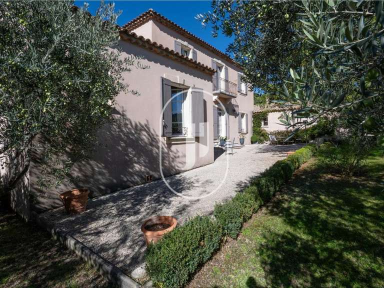 House Beaumont-du-Ventoux - 5 bedrooms - 203m²