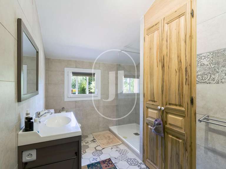 Maison Saint-Andiol - 5 chambres - 255m²