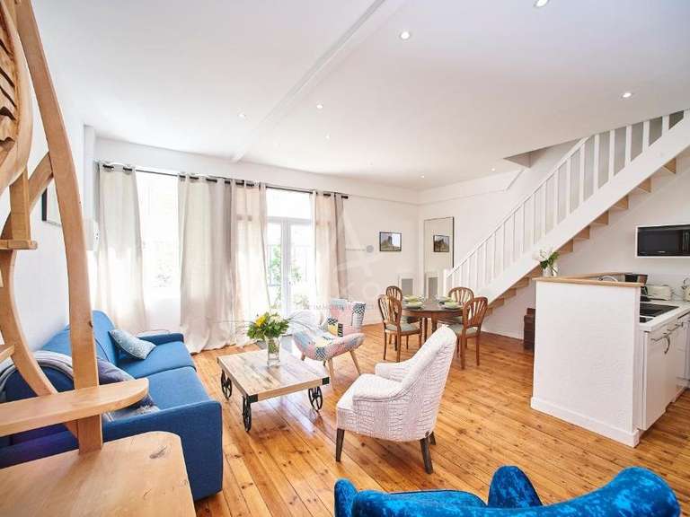 Maison Mortagne-sur-Sèvre - 600m²