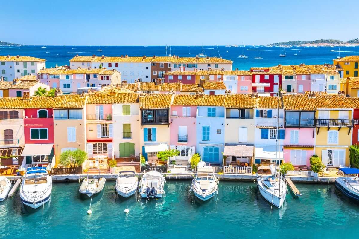 Vue port Grimaud (83)
