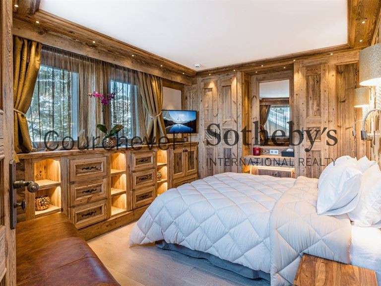 Chalet Courchevel - 6 bedrooms - 300m²