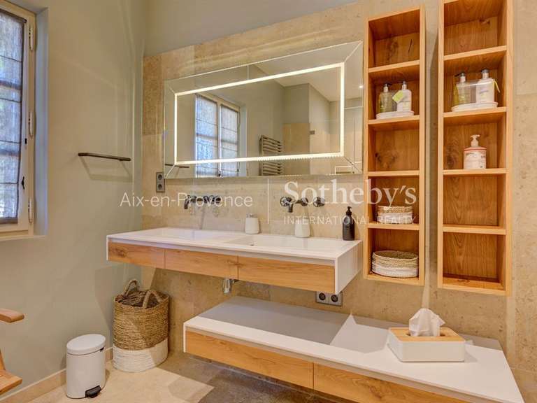 House Eygalières - 5 bedrooms - 450m²