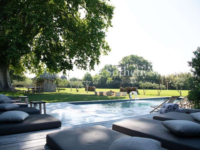 House Arles - 6 bedrooms - 347m²