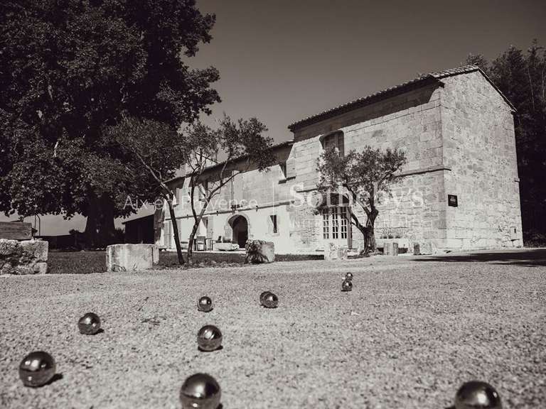 House Arles - 6 bedrooms - 347m²