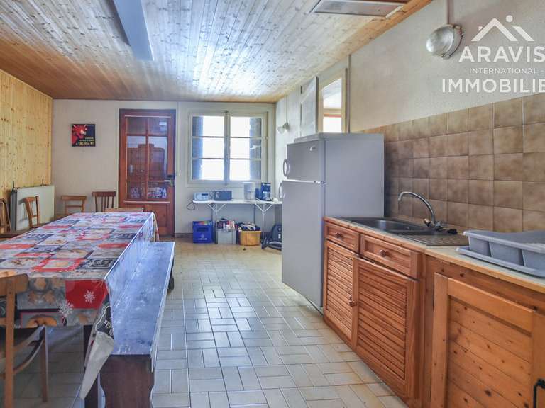 House Verchaix - 9 bedrooms - 400m²
