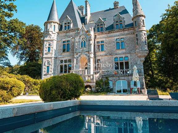 Castle Plaudren - 15 bedrooms - 900m²