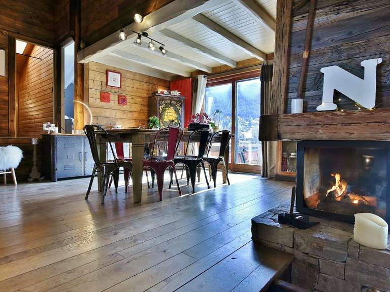 House Arâches-la-Frasse - 5 bedrooms - 200m²