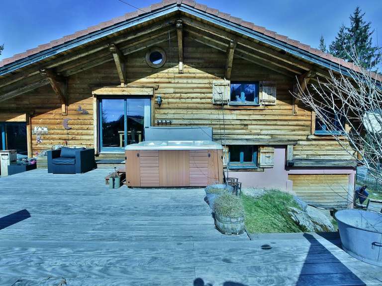 House Arâches-la-Frasse - 5 bedrooms - 200m²