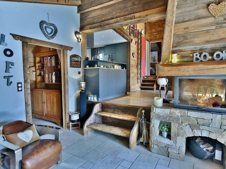House Arâches-la-Frasse - 5 bedrooms - 200m²