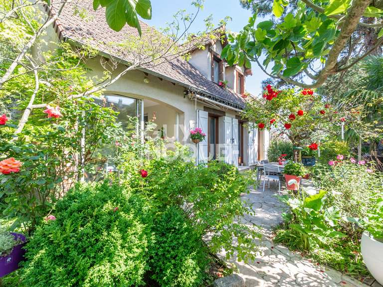Maison Bry-sur-Marne - 4 chambres - 160m²