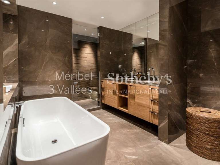 Chalet Meribel-les-allues - 6 bedrooms - 550m²