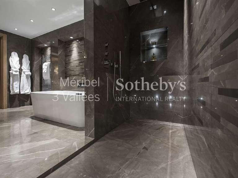 Chalet Meribel-les-allues - 6 bedrooms - 550m²