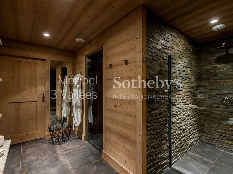 Chalet Meribel-les-allues - 5 bedrooms - 350m²