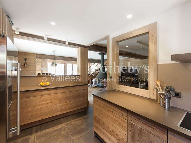 Chalet Meribel-les-allues - 5 bedrooms - 350m²