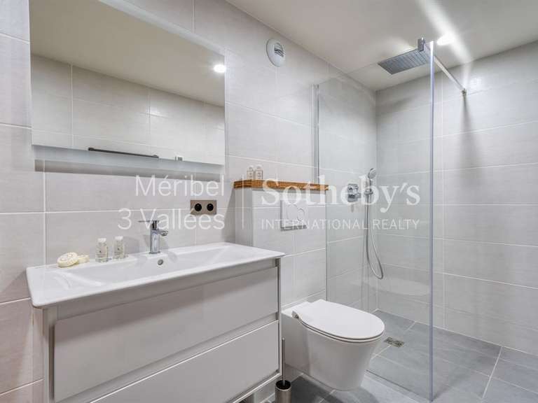 Chalet Meribel-les-allues - 6 bedrooms - 190m²