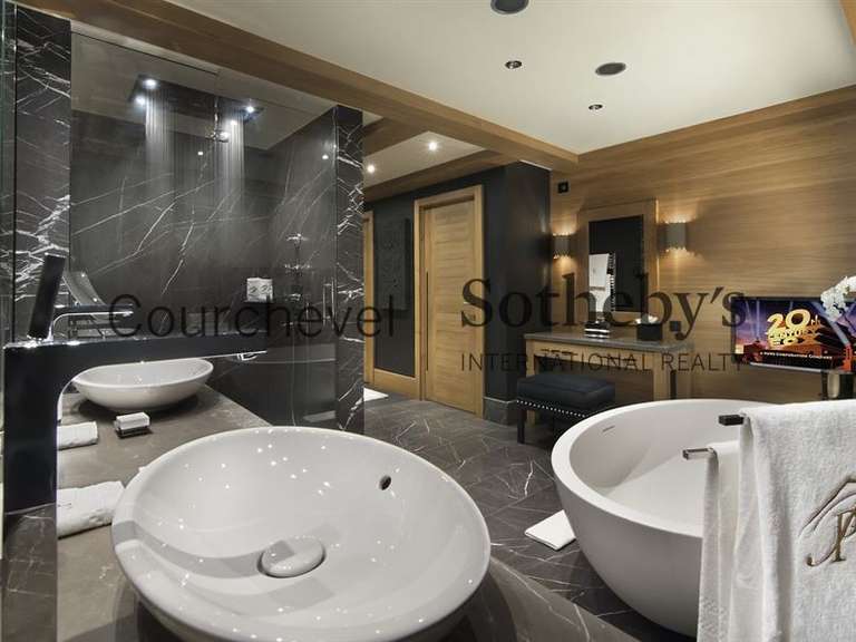 Chalet Courchevel - 7 bedrooms - 1500m²