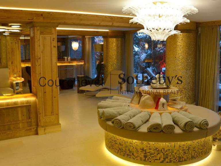 Chalet Courchevel - 6 bedrooms - 300m²
