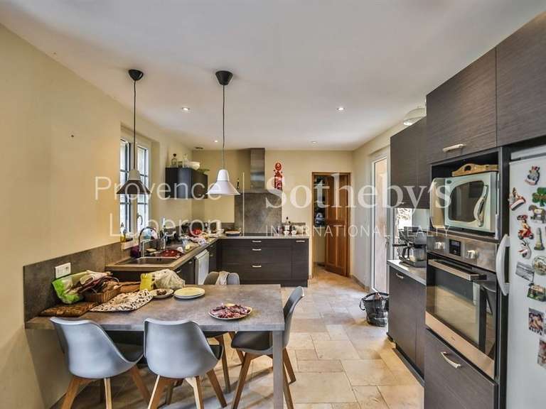 House Saint-Saturnin-lès-Apt - 7 bedrooms - 500m²