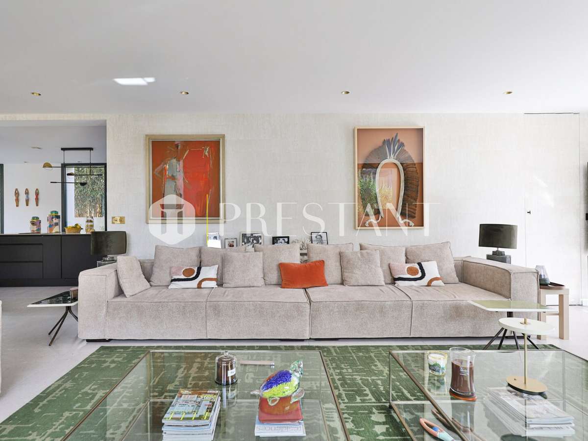 House Biarritz