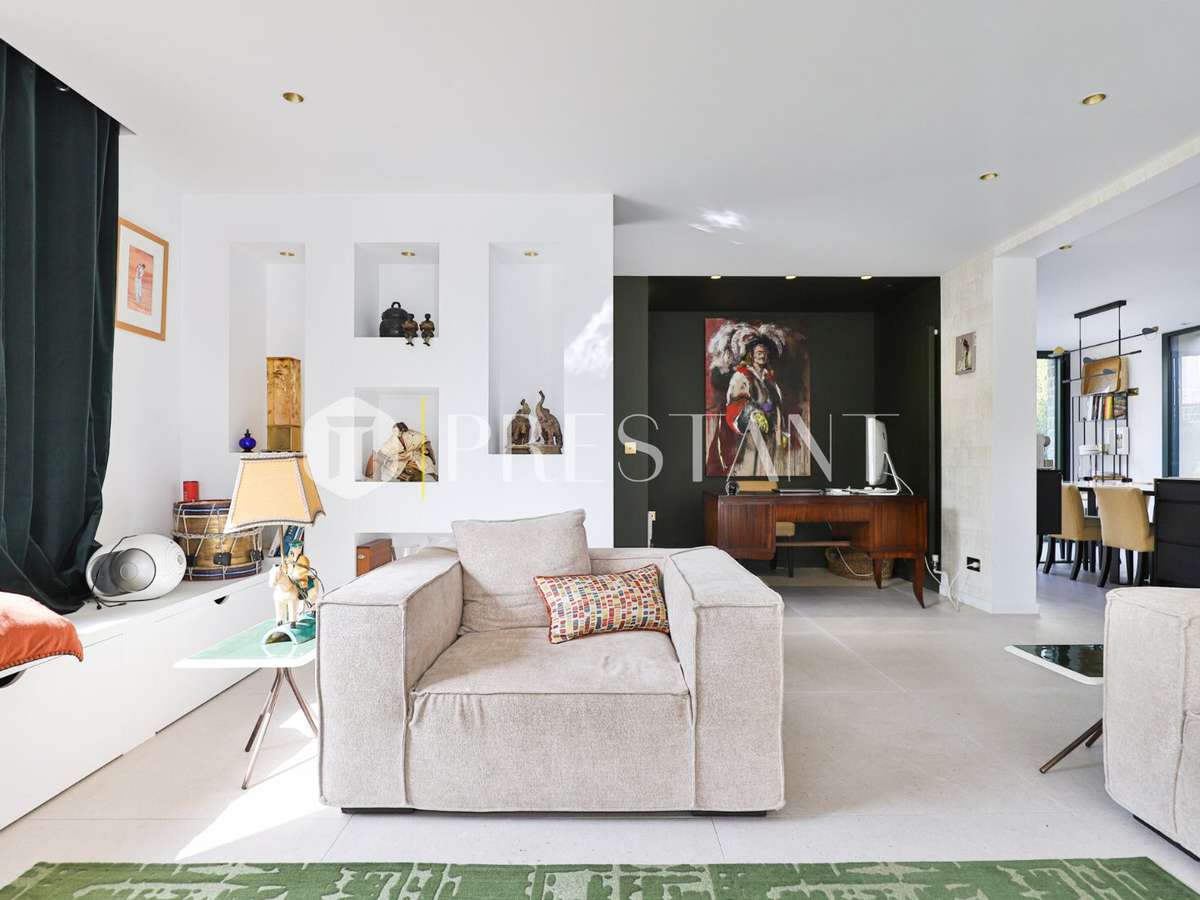 House Biarritz