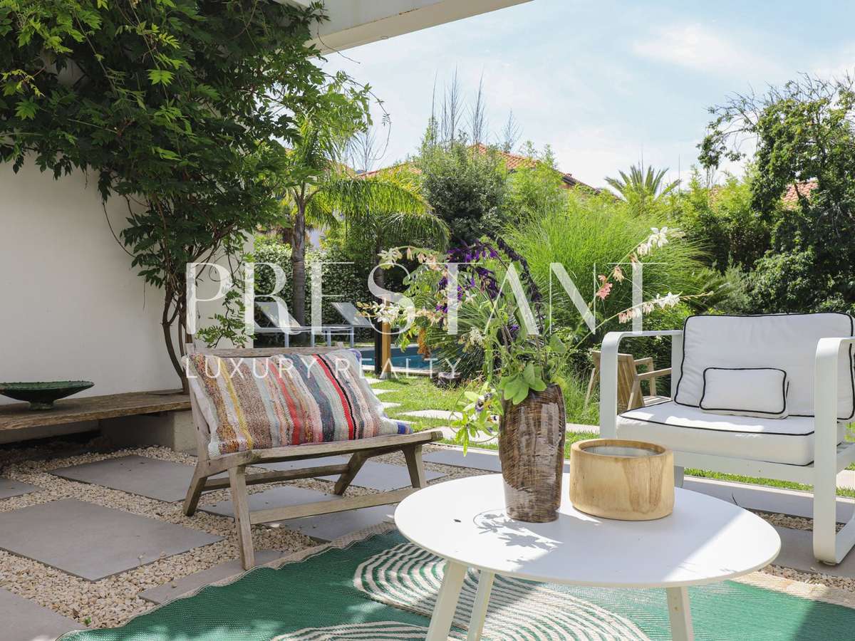 House Biarritz