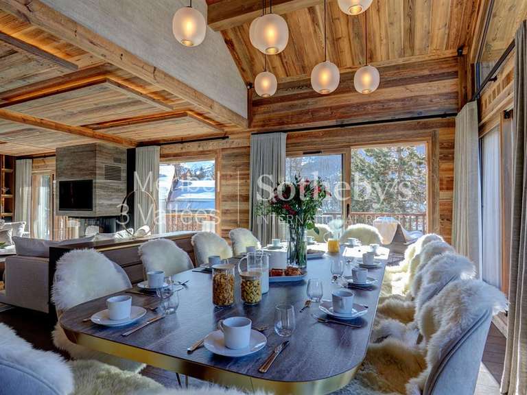 Chalet Meribel-les-allues - 6 bedrooms - 330m²
