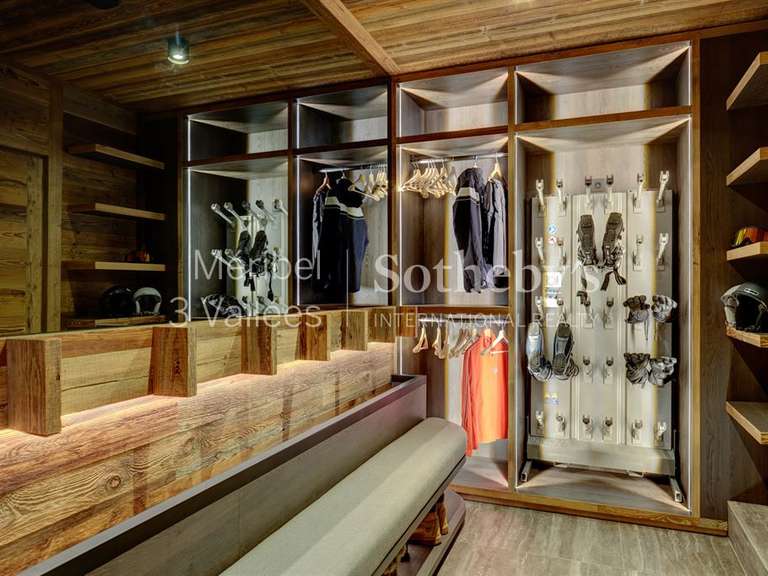 Chalet Meribel-les-allues - 6 bedrooms - 330m²