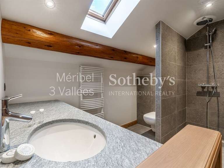 Chalet Meribel-les-allues - 5 bedrooms - 220m²