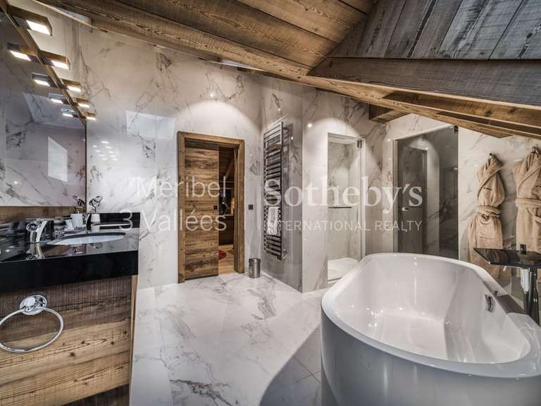 Chalet Meribel-les-allues - 6 bedrooms - 420m²