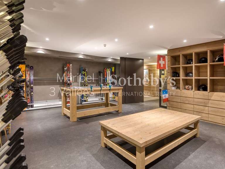 Chalet Meribel-les-allues - 8 bedrooms - 824m²