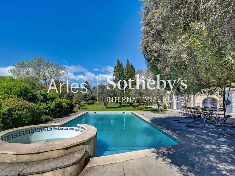 House Arles - 6 bedrooms - 443m²