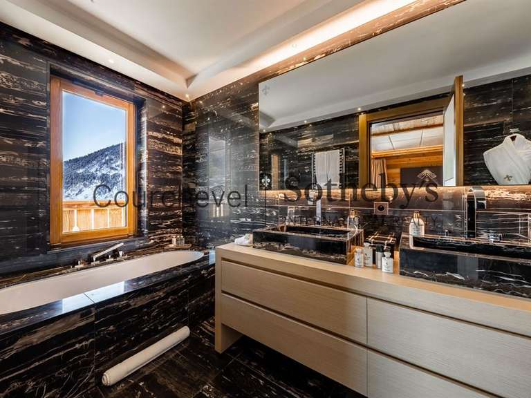 Chalet Courchevel - 4 bedrooms - 180m²
