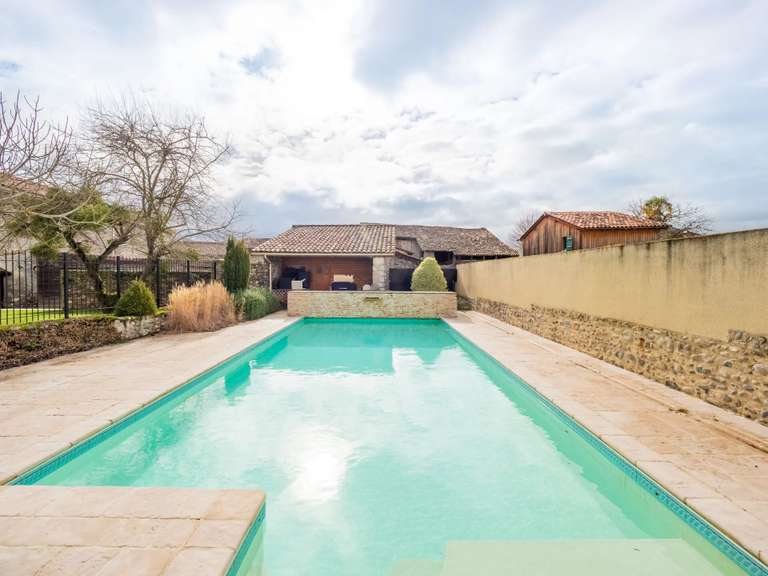 Maison Ausson - 6 chambres - 2128m²