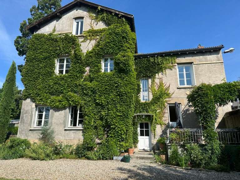 Maison Saint-Priest-en-Jarez - 5 chambres - 272m²