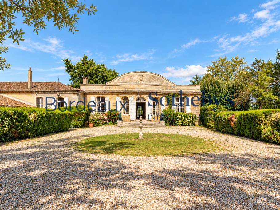 Property Latresne