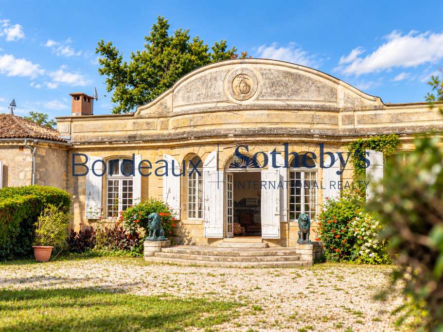 Property Latresne