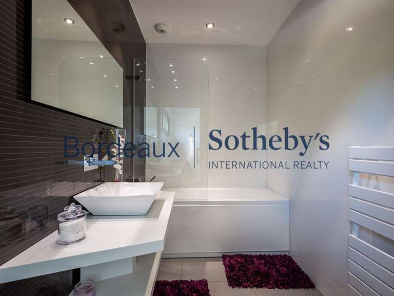 House Bordeaux - 5 bedrooms - 390m²