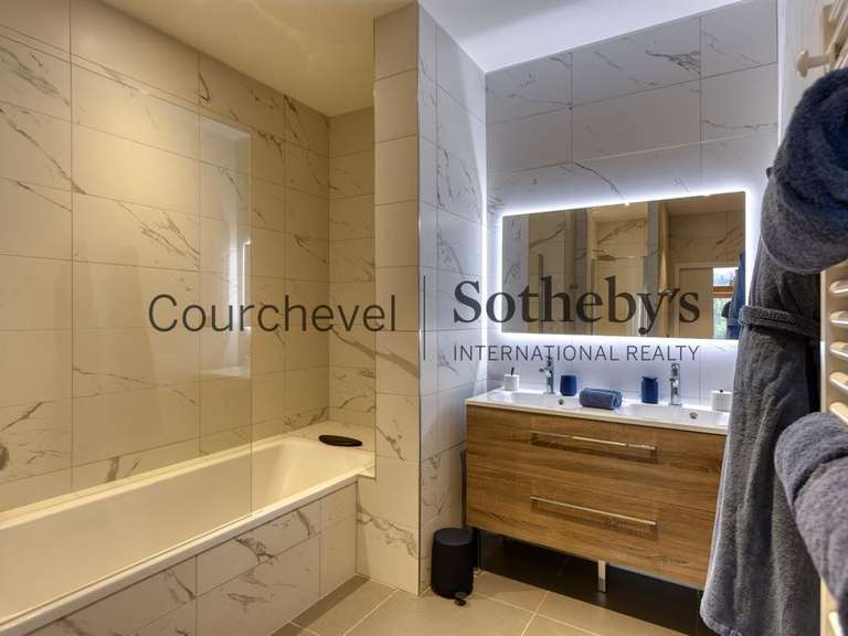 Apartment Courchevel - 5 bedrooms - 209m²