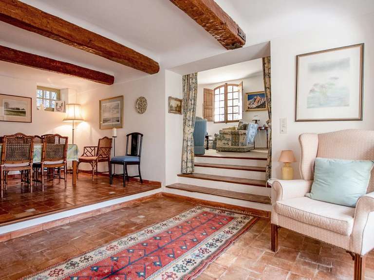 Villa Le Bar-sur-Loup - 5 bedrooms - 237m²