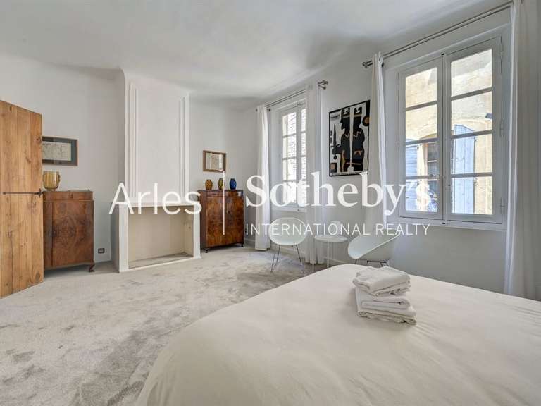Apartment Arles - 3 bedrooms - 196m²