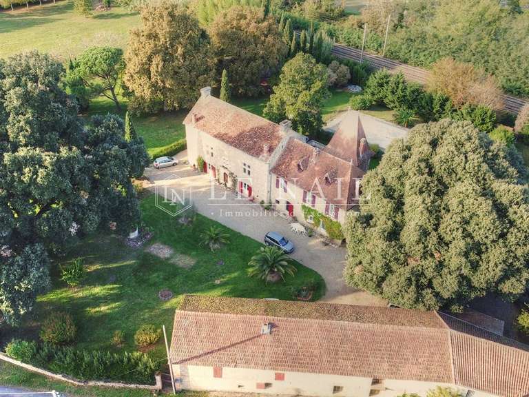 Manor Agen - 5 bedrooms - 400m²
