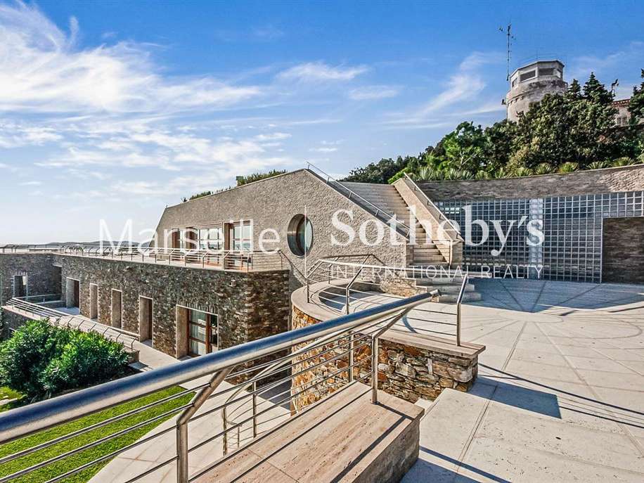 House Bormes-les-Mimosas