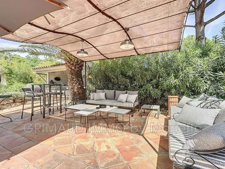 Villa Grimaud - 5 bedrooms - 234m²